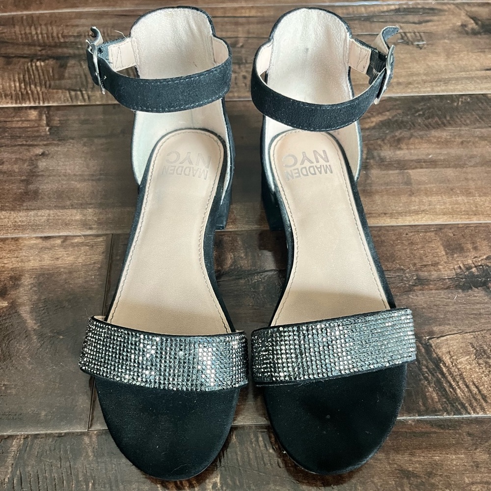 Size 2 Madden NYC girls low heel rhinestone dress shoe